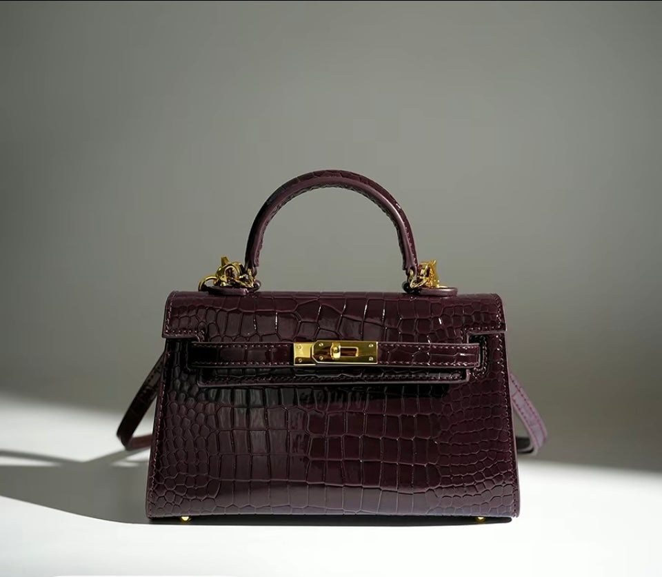 Antoinette Bag - Plum Wine Preorder