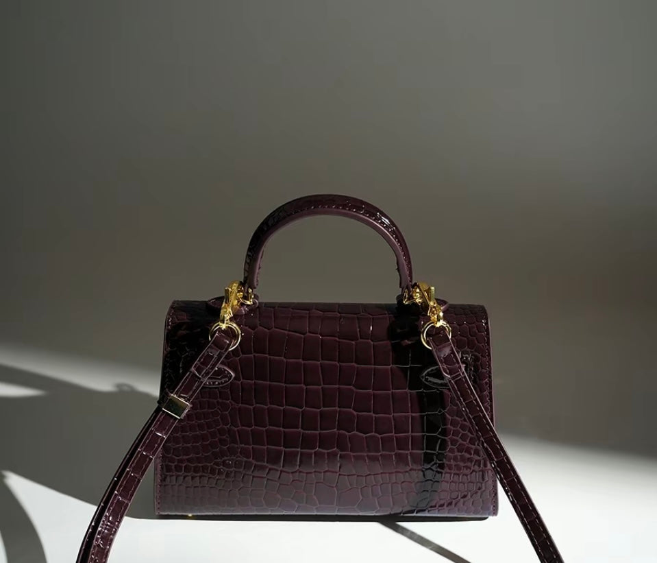 Antoinette Bag - Plum Wine Preorder