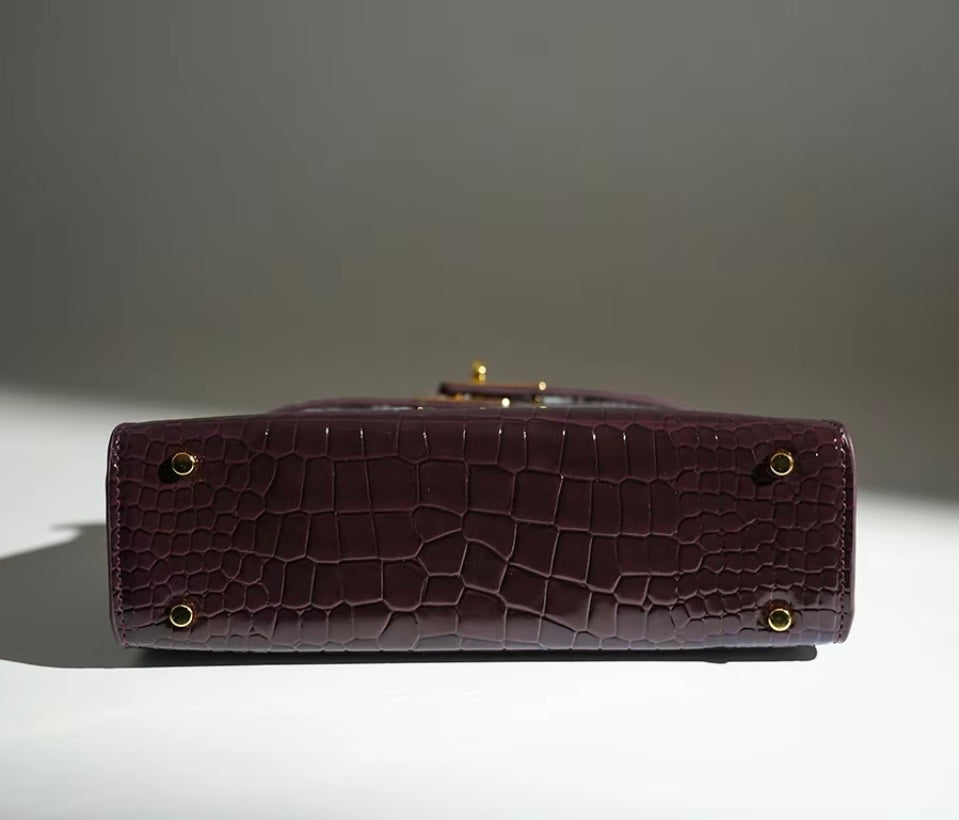 Antoinette Bag - Plum Wine Preorder