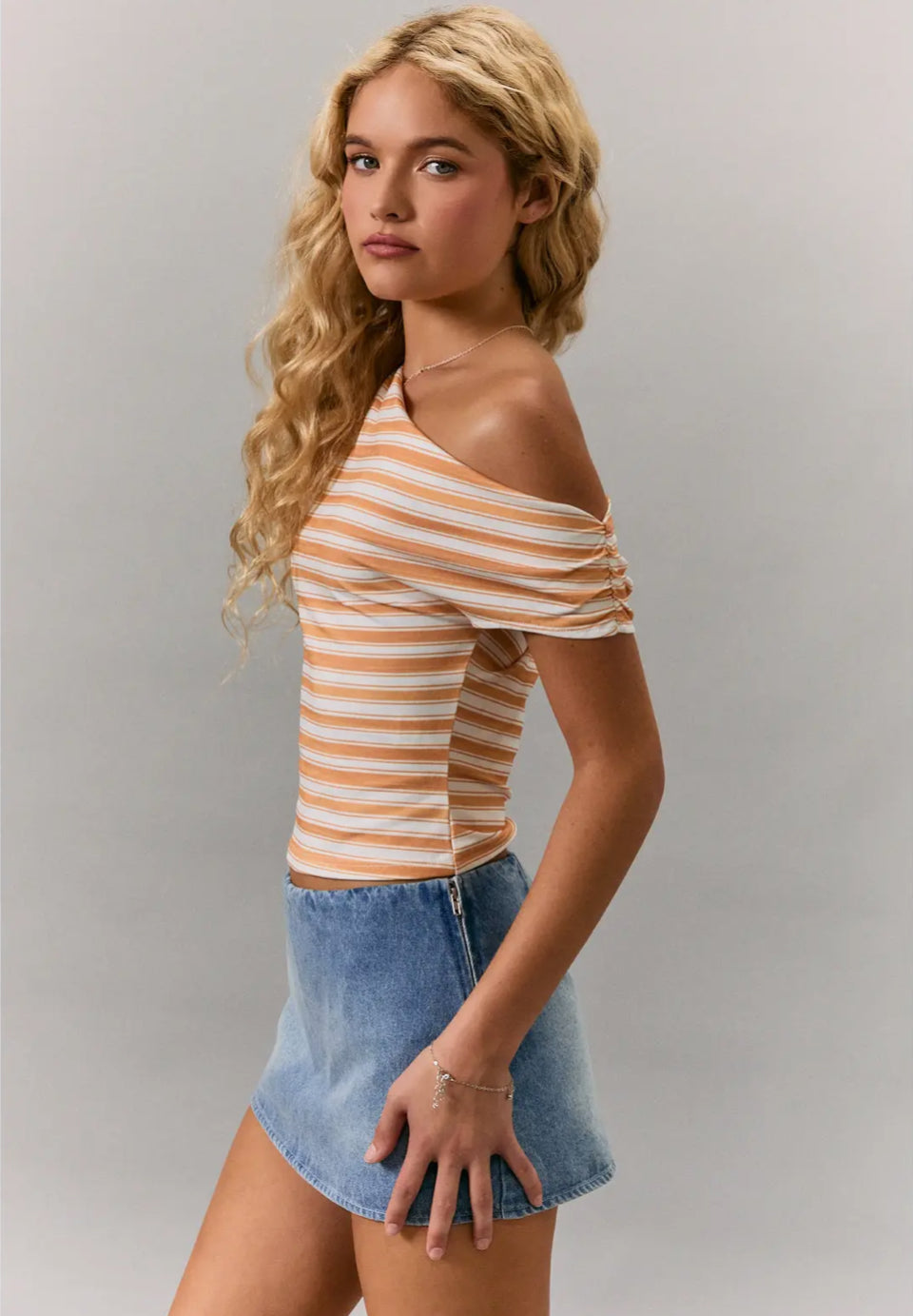 Bleacher Beauty - Top